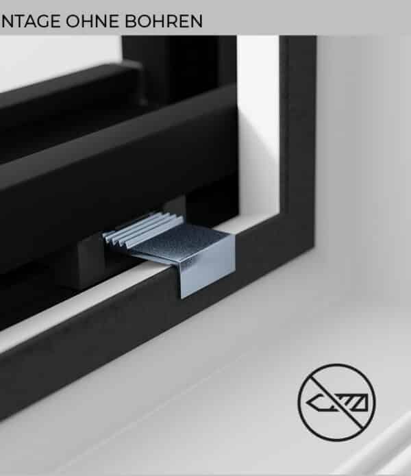 Store à enroulement sans percer. Fixation par serrage à l'aide de clips.